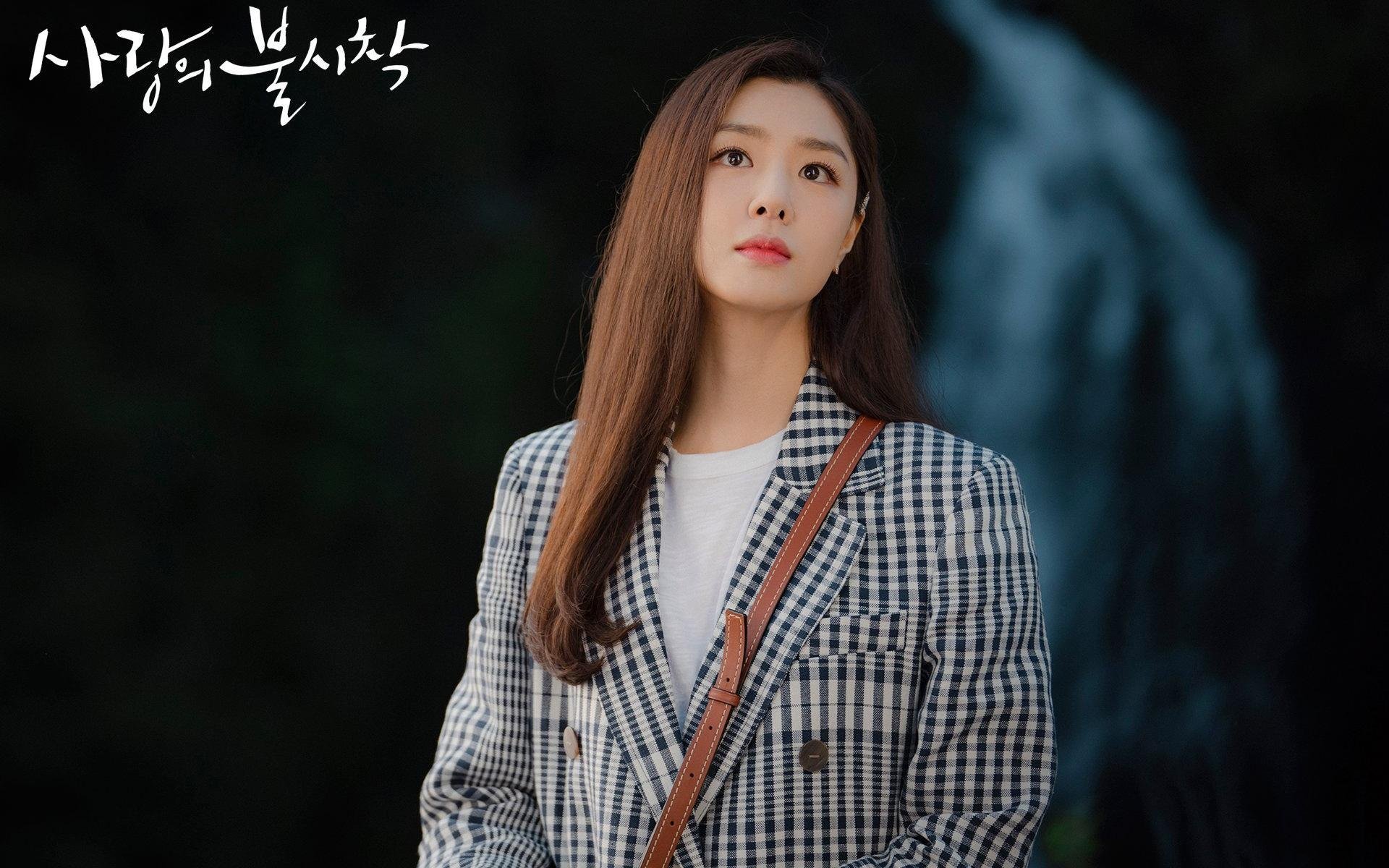 开云体育视频直播-_疫情后首次线下大赛，观众热情高涨_，疫情期间线上线下的挑战