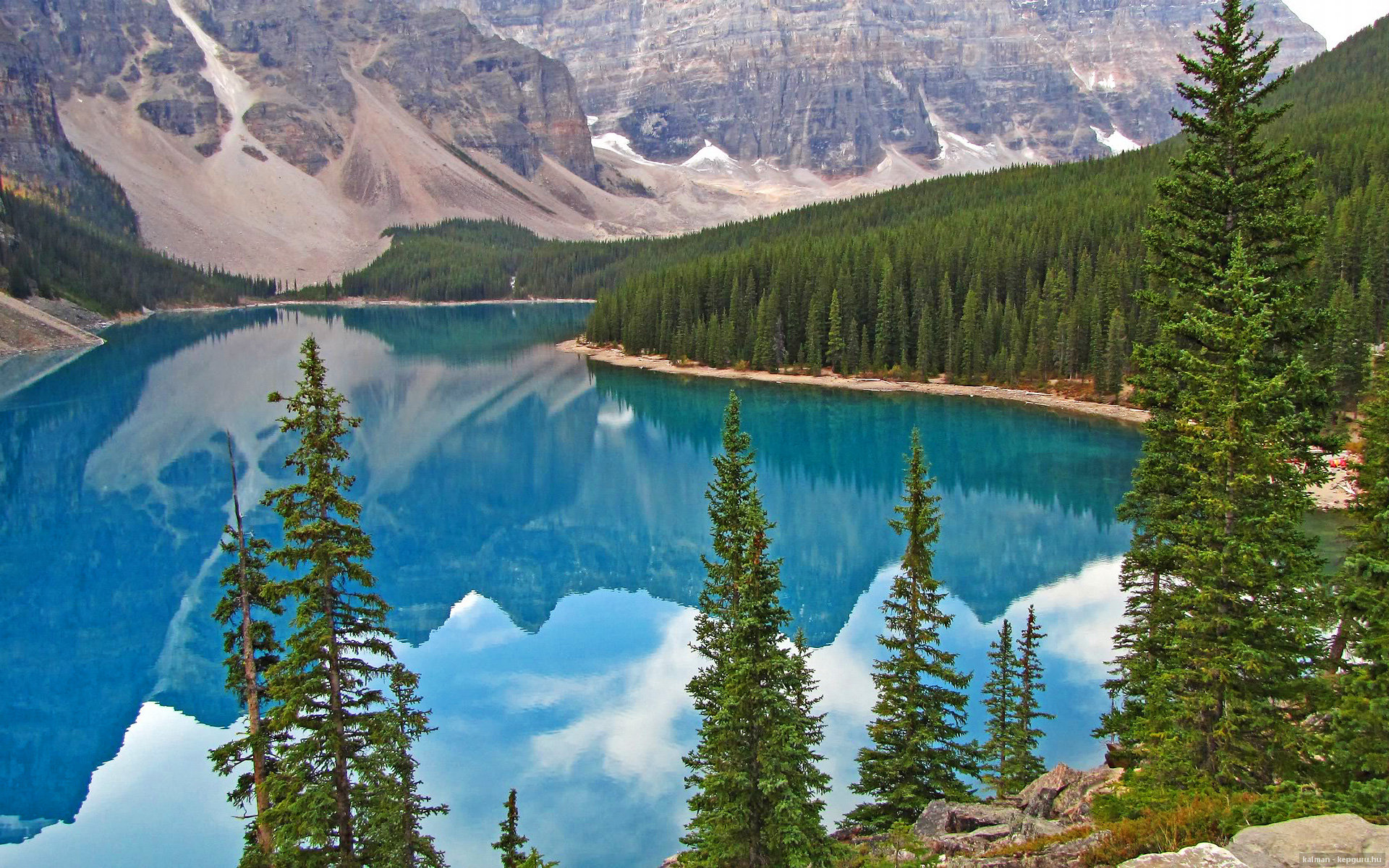 开云网页版-“中超豪门引援策略升级，目标直指联赛冠军”，中超豪车