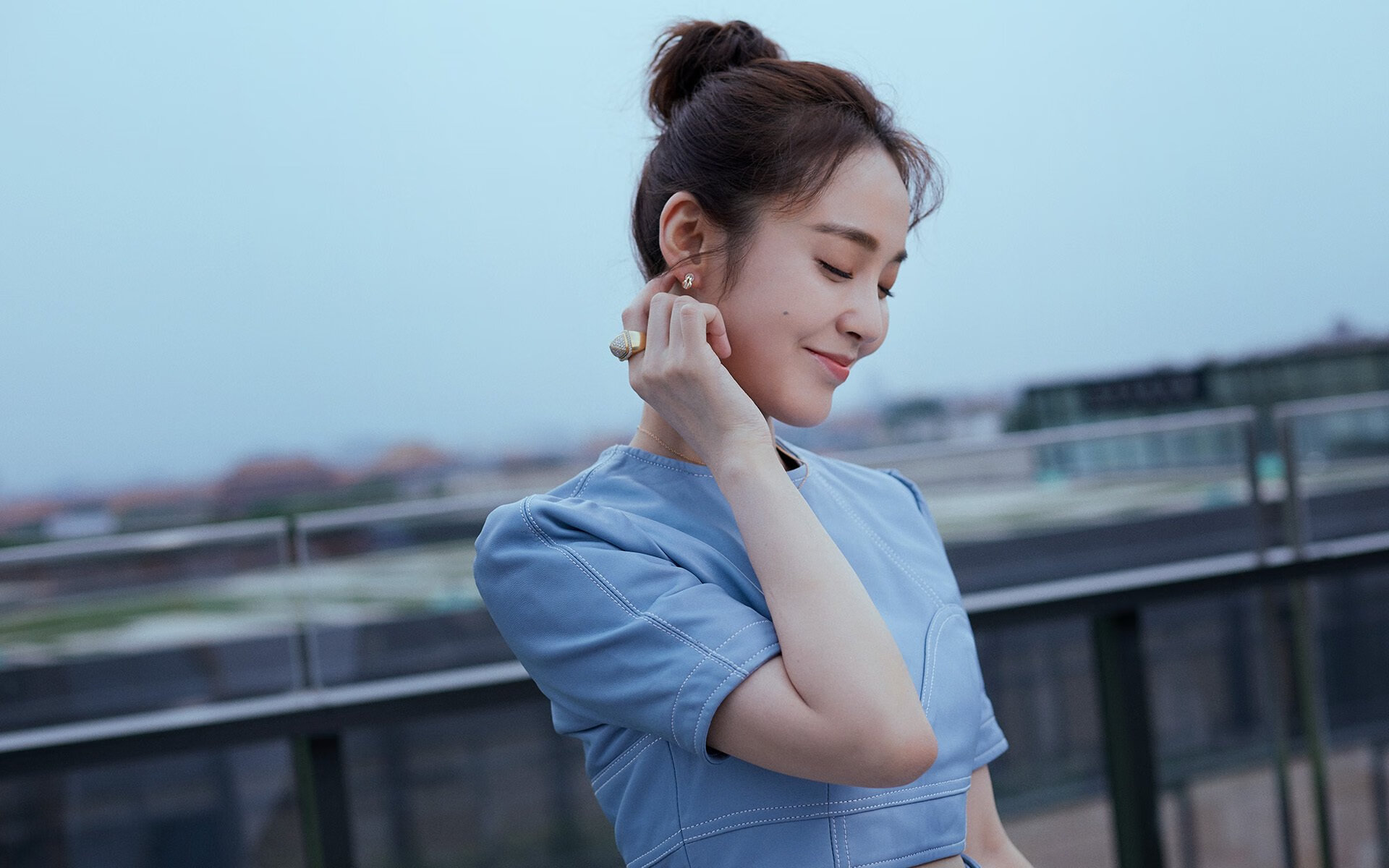 开云官方网页登录-“荣耀瞬间：冠军车手的感人时刻”，荣耀夺冠