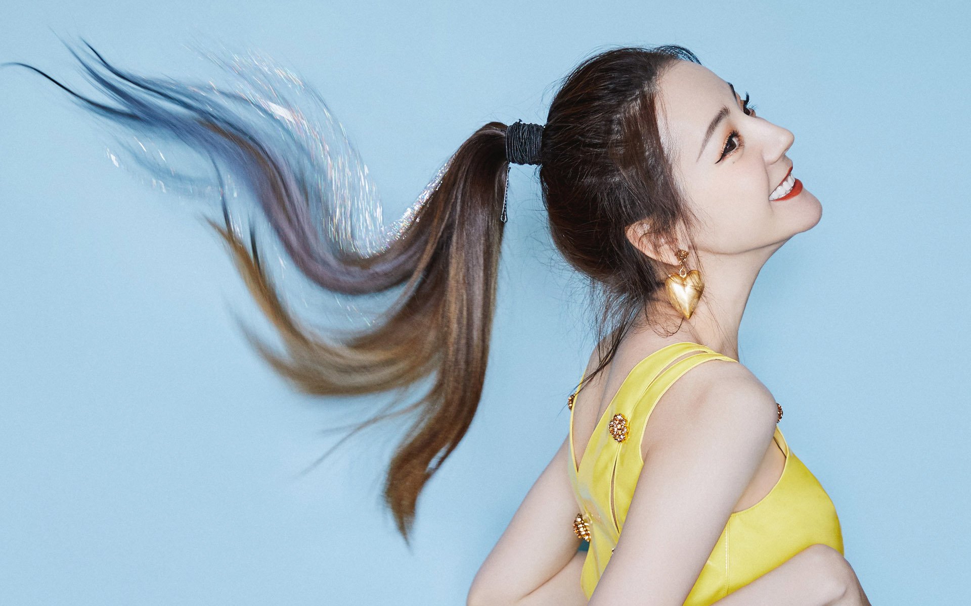 新西兰全黑队的全场压迫式防守让对方进攻难以为继，新西兰全黑战舞视频